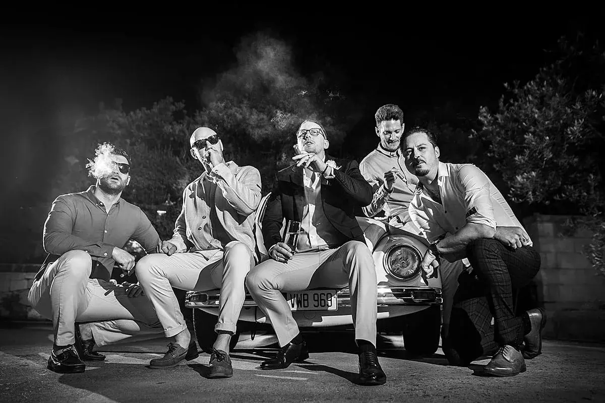 relaxed wedding photography